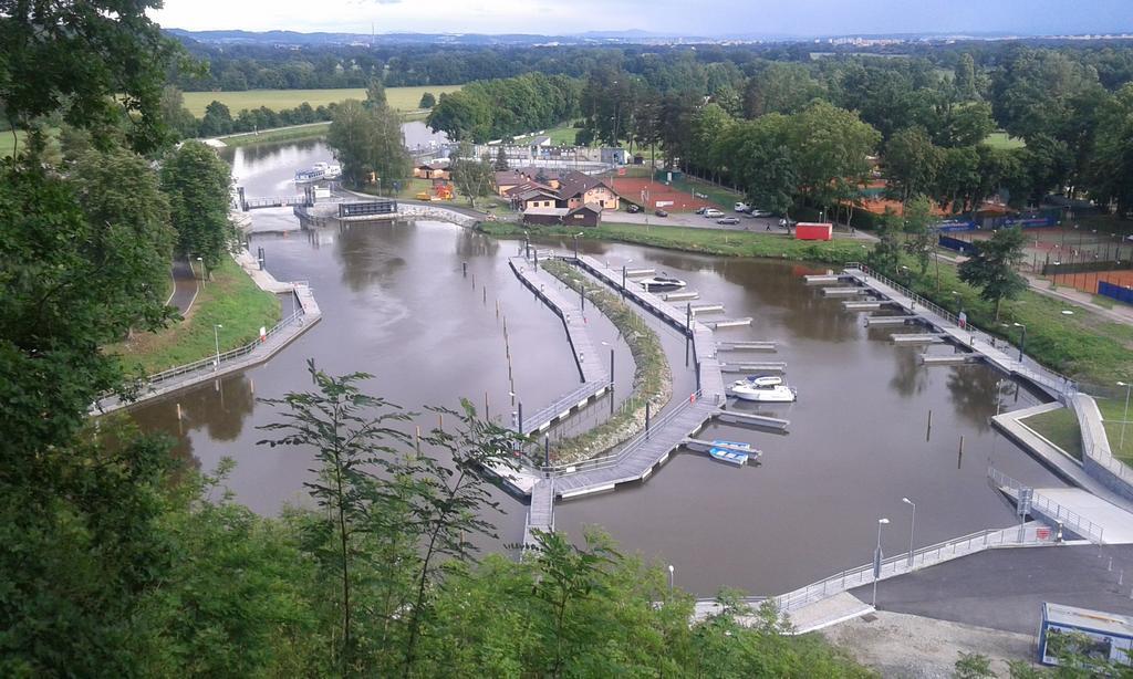Sportcentrum Dvorak Villa Hluboká nad Vltavou Екстериор снимка