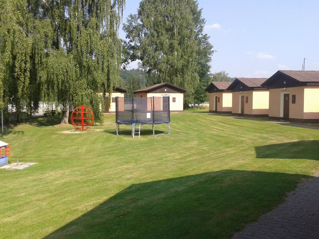 Sportcentrum Dvorak Villa Hluboká nad Vltavou Екстериор снимка